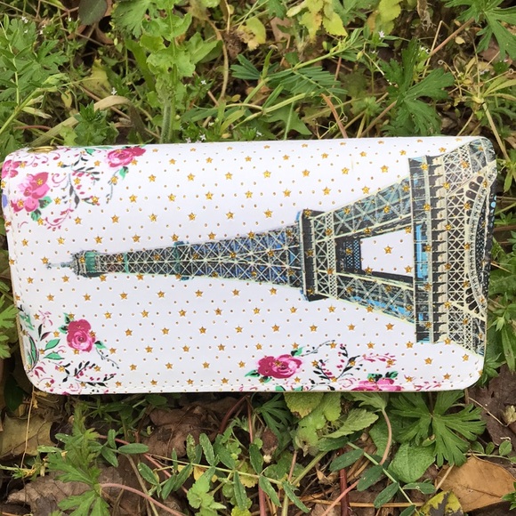 BUTTERFLY 🦋 WALLET - Picture 1 of 16